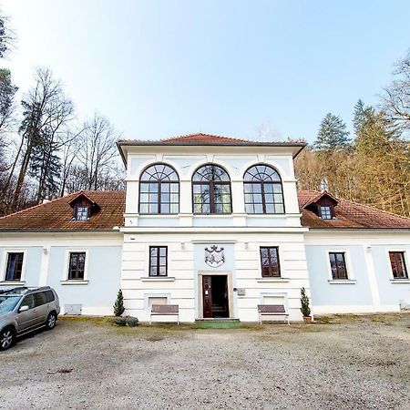 Penzion Zamecka Zahrada Чеський Крумлов Екстер'єр фото